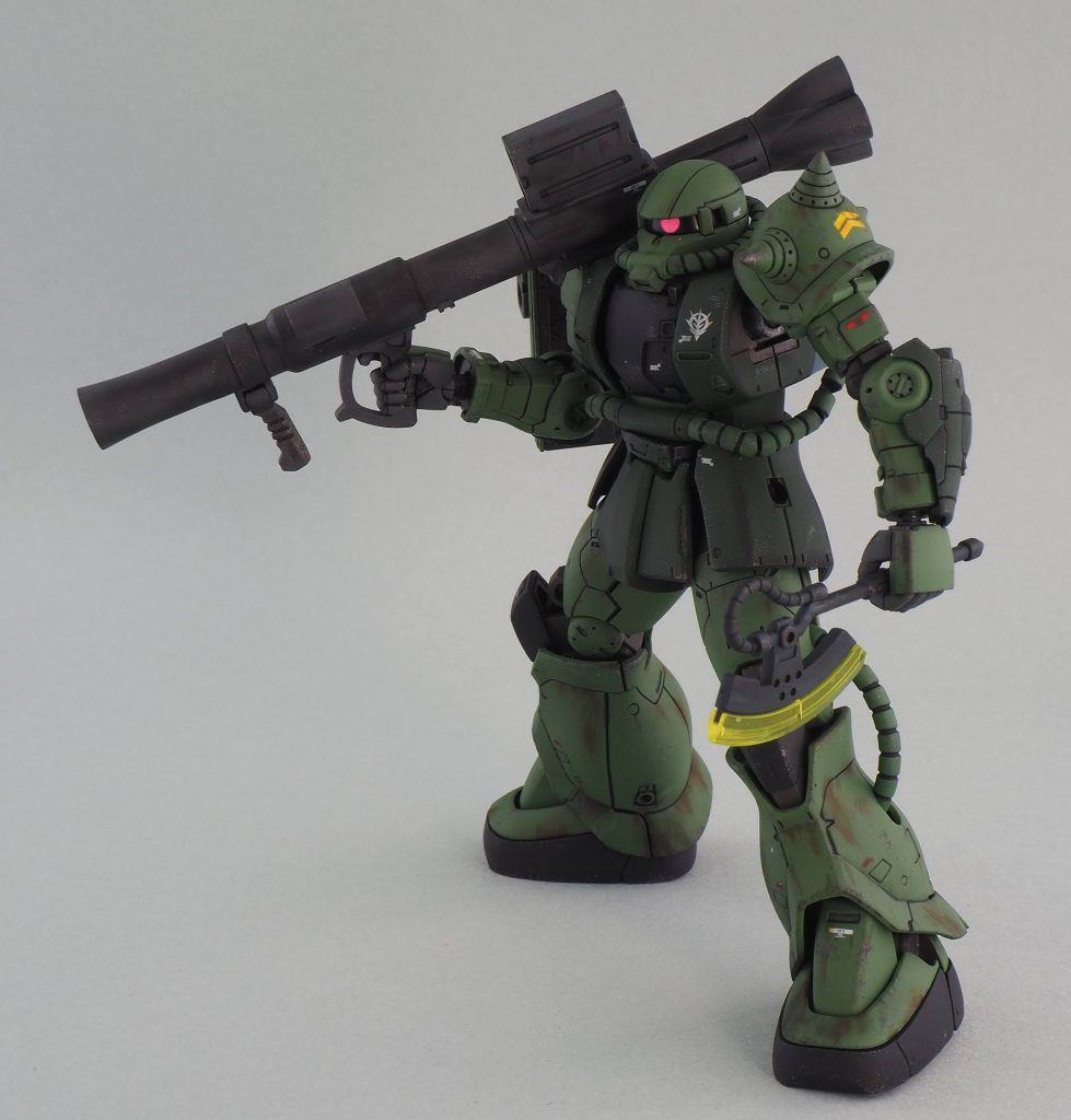 ヒートホークはSDCSザクのものを拝借しました。ちょっと大きめだし、ドアンザクのヒートホークっぽい気がしてます。