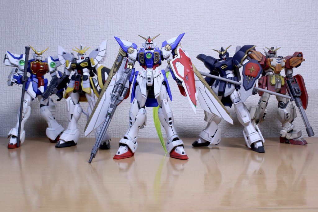 ガンダム5機揃いましたが、5機揃えてくれると思ってなかったので見事に全部作り方がバラバラ…  ウイングはRGです。サンドロックとヘビーアームズはガンスタにも投稿しているのでよければ見てください(シャクティ) ヘビーアームズhttps://gumpla.jp/hg/582774 サンドロックhttps://gumpla.jp/hg/335178
