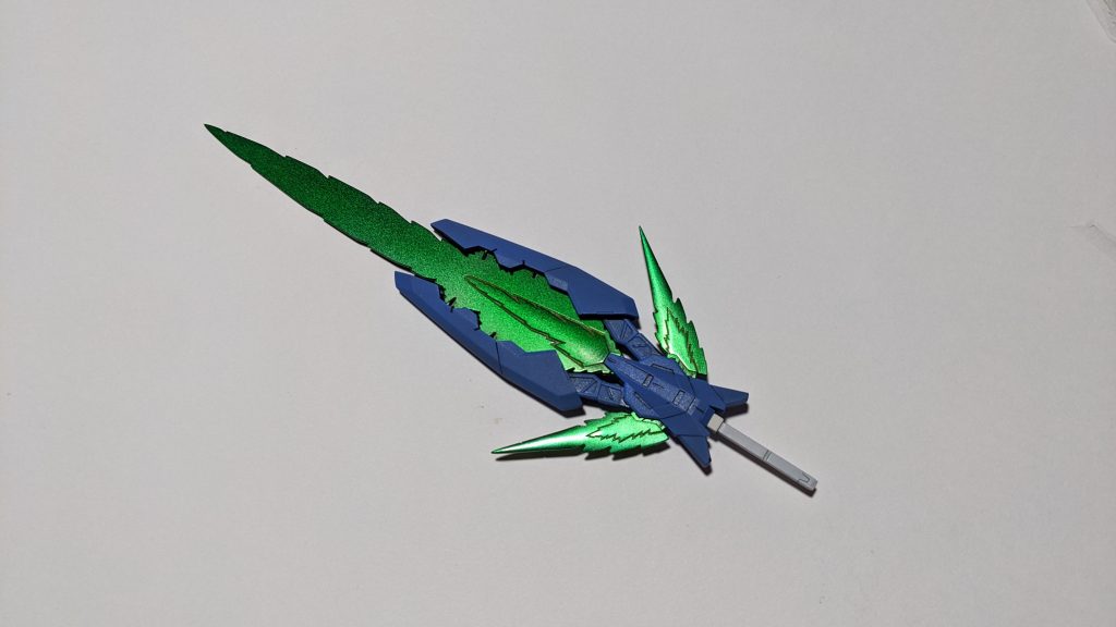 最後に塗装を終えたブレイドです。こちら初めてコンパウンドで磨いたのですが、今ひとつ実感が無かったですが、曲面は確かに艶が良くなったので、また別の機体で試してみたいですね。以上、長くなりましたが読んで頂きありがとうございました！