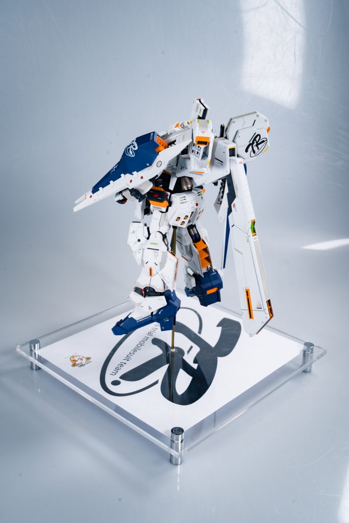 TR-1 OWSLA–4枚目/制作者：marcustudio