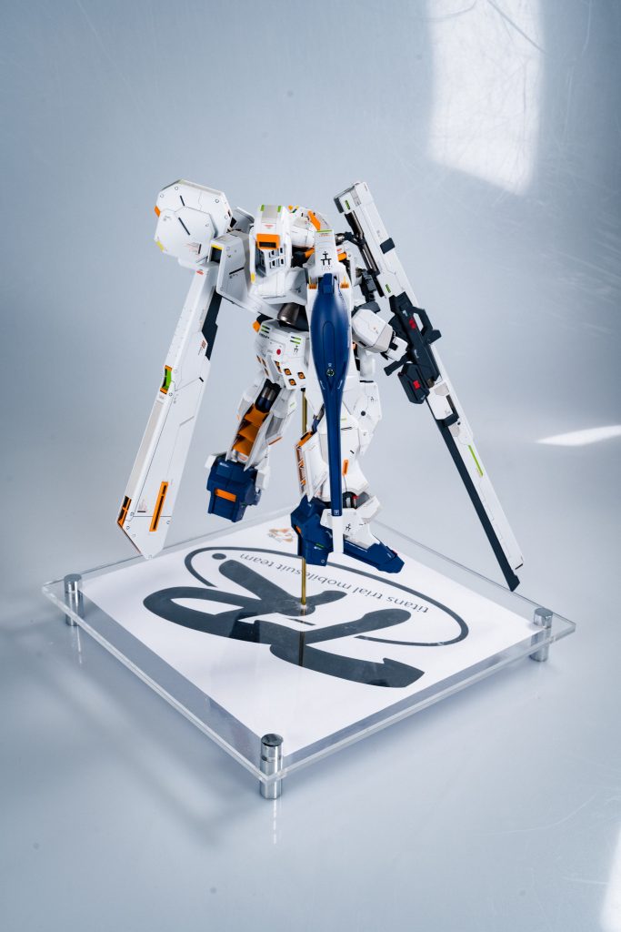 TR-1 OWSLA–5枚目/制作者：marcustudio