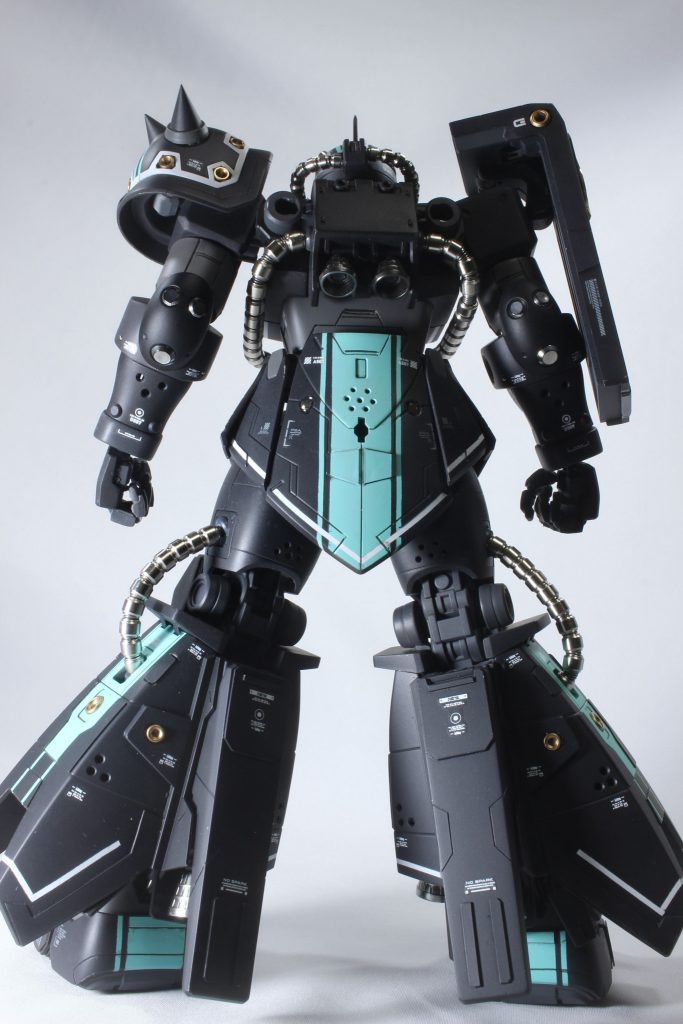 ストライプは太く真っ直ぐなものを 肘はメタルパーツではなくガイアプレミアムミラークローム✨