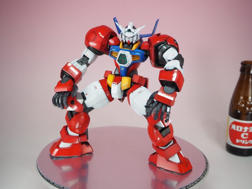 どっせい!コミカルなポージングですが安定感と広い可動域は折り紙付き