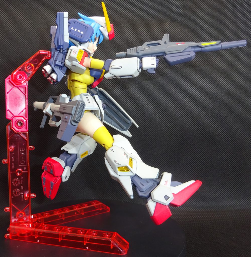 なお、ランドセルだけは超手抜きですね　接着すらしてませんので合わせ目も処理しておりませんバーニアの切り離しだけしました　ランドセルは今後Gディフェンサーの制作する時に同時に改修したいと思います　最後までご覧いただきありがとうございましたm(_ _)m　たいした技術が無いので、ただ丁寧に実直に作業してみましたが　意外にナミさんのキットが表面処理とマスキングが大変でした　けっこうあちこちがヒケてるのよ　昨日投稿予定でしたがなぜだか投稿画面が真っ白で開けず困っていましたが先ほど運営様に問い合わせしたらすぐに対応してくださり　直りました　皆様も治ったのかな？ワイだけ？　モーメントの方などではご心配おかけしましたm(_ _)m