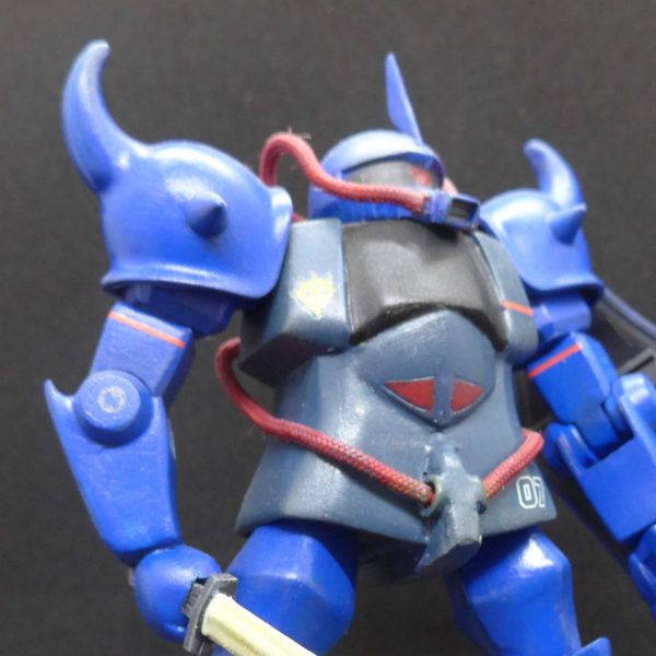 グフの旧キット1/144なんですが・・・