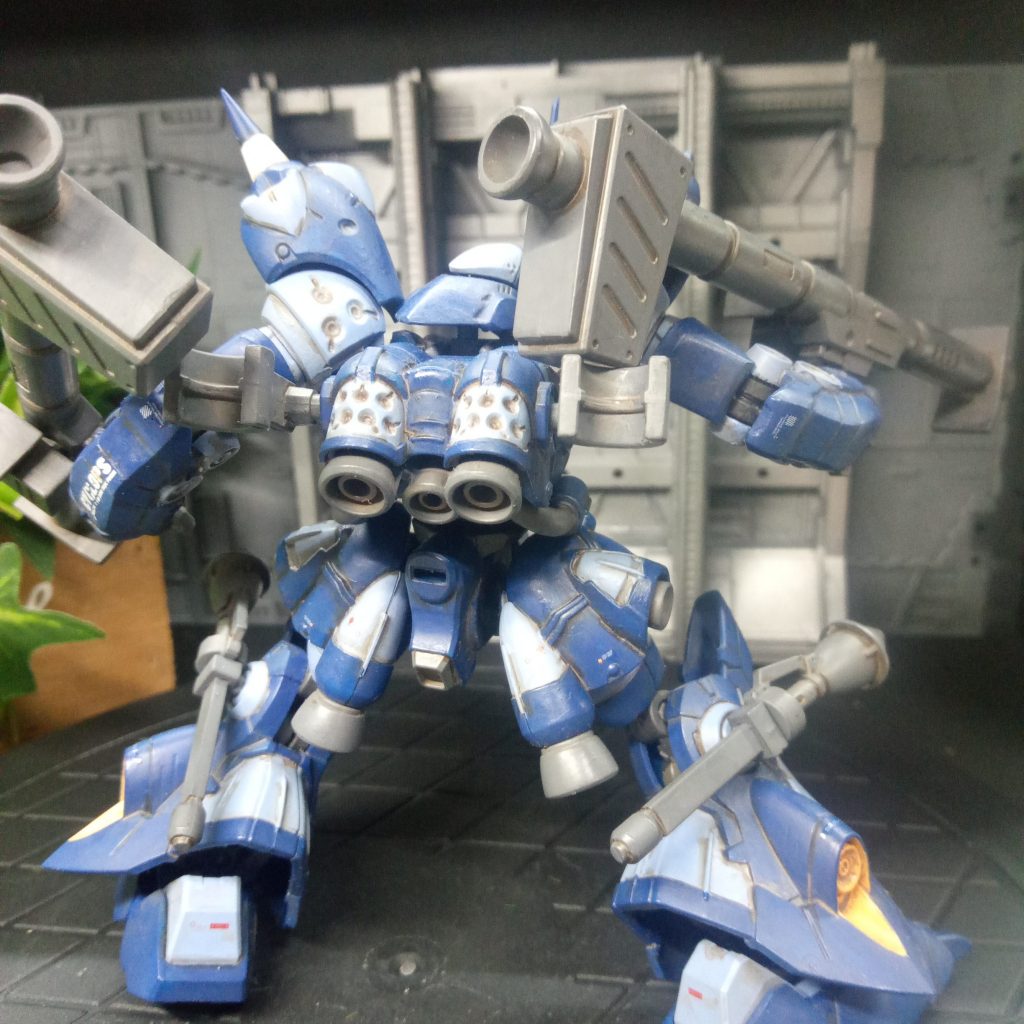 本体の加工はしてないので、塗装とデカール頑張りました。