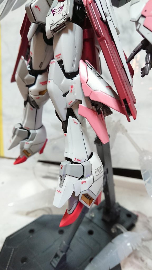 足バーニアを追加、デルタプラスでボリュームつけて駆動よい感じに作ってみました