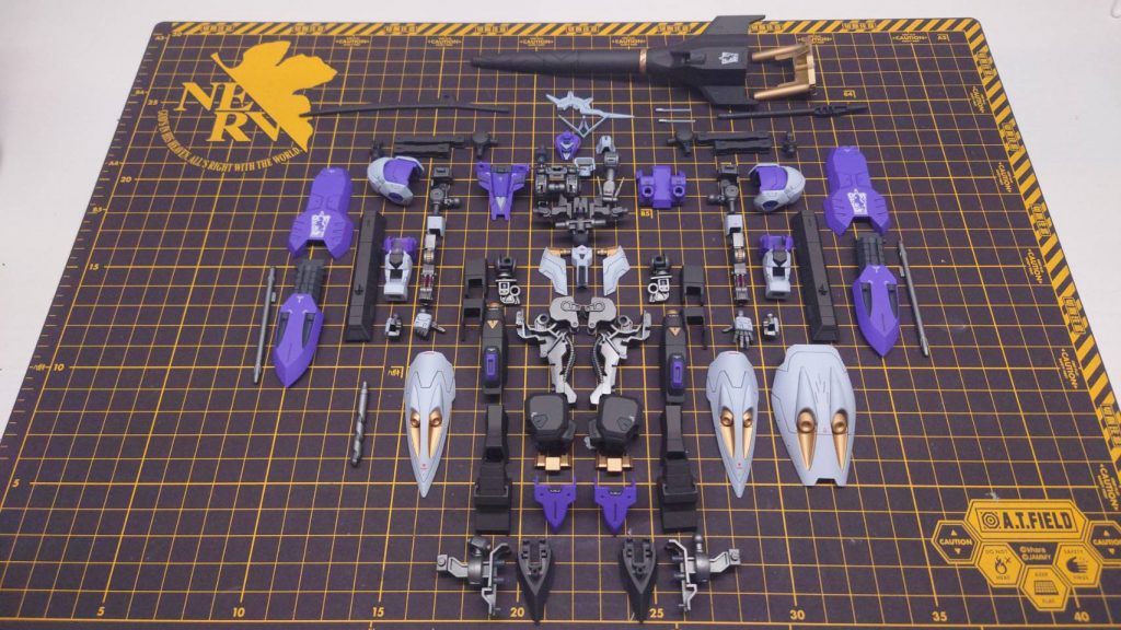 仕上げも終わって組み立て前に一回やってみたかったパーツ並べ(*'▽')