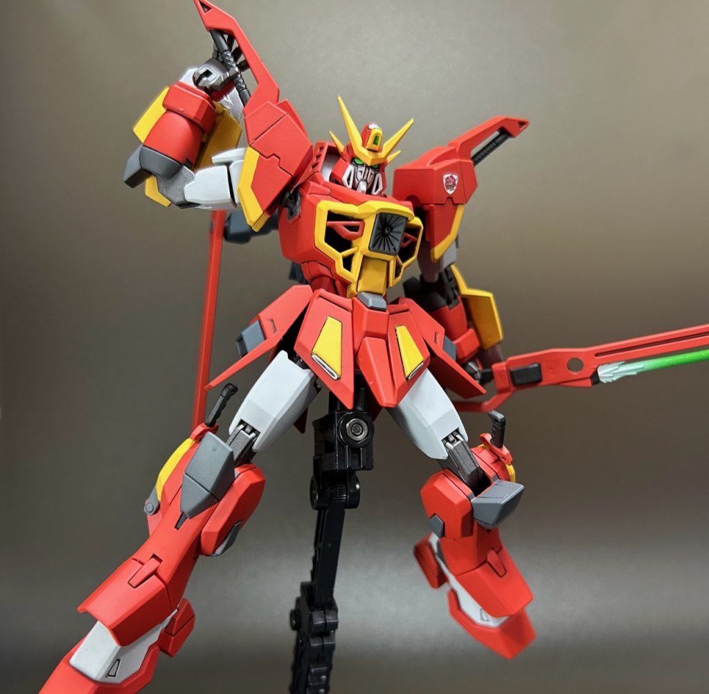 肘関節のおかげで、肩のブーメランまで手が届くようになりました。ついでに胸のダクトもくり抜いて奥行きが出るように。