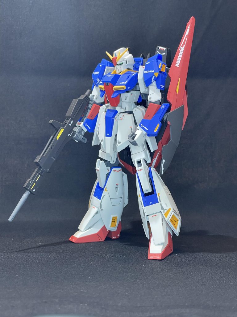 デカール張りに時間を要しました、途中で挫けそうになりましたが、完成した姿を見ると貼ってよかったと思います。最後までご覧いただきありがとうございました。