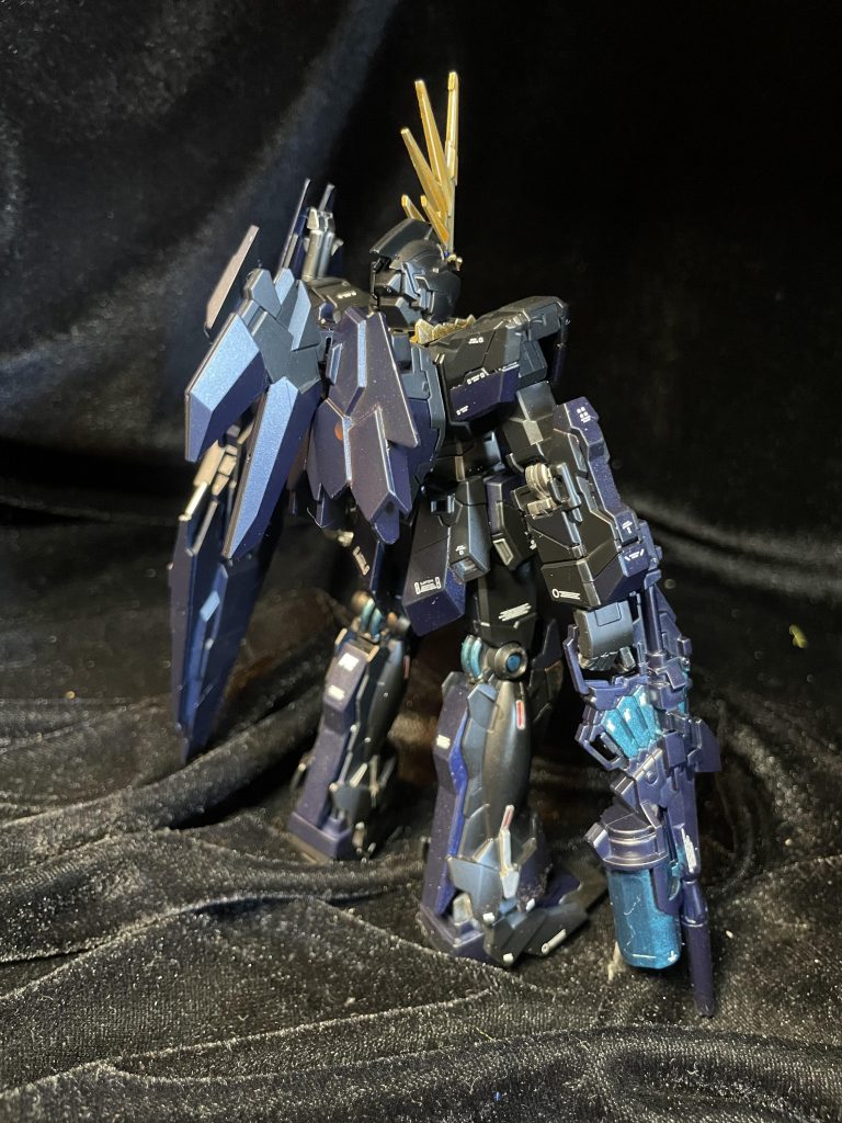 しかし、ラッカースプレーですが、墨入れの後、エナメル溶剤で拭き取ったら塗面が溶けたんですよ。デカールで誤魔化してますが、ちょっと残念。