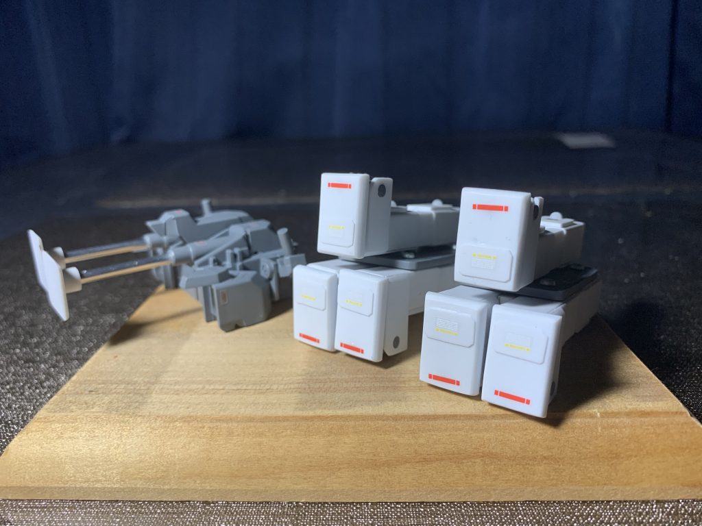 造形的に一番苦労したMLRSとそれ用に加工したバックパック。思い出したくありません。