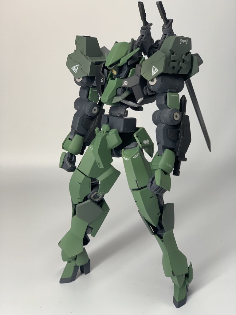 正面です珍しく落ち着いたミキシングになりました。