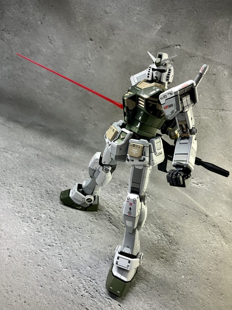 MG ガンダム AAPE RX-78-2 GUNDAM GRN-CAMO  AAPE BY A BATHING APE コラボレーション–4枚目/制作者：モリラボ