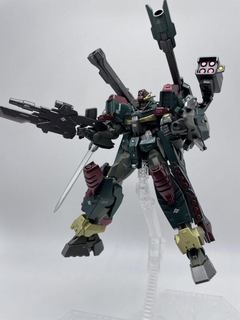 最後にフルバースト!ミサイル掃射はやっぱりロマンありますね。最後までご覧頂きありがとうございました。