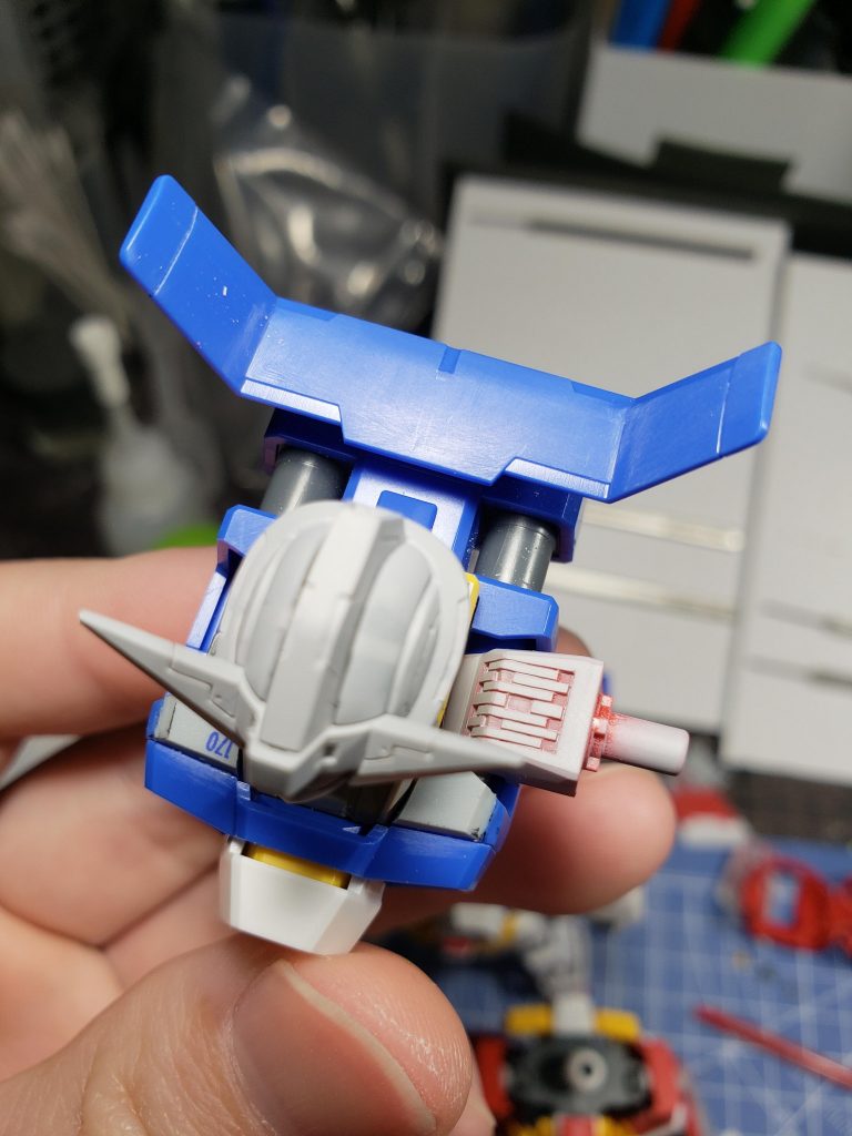 肩関節パーツにスジボリ