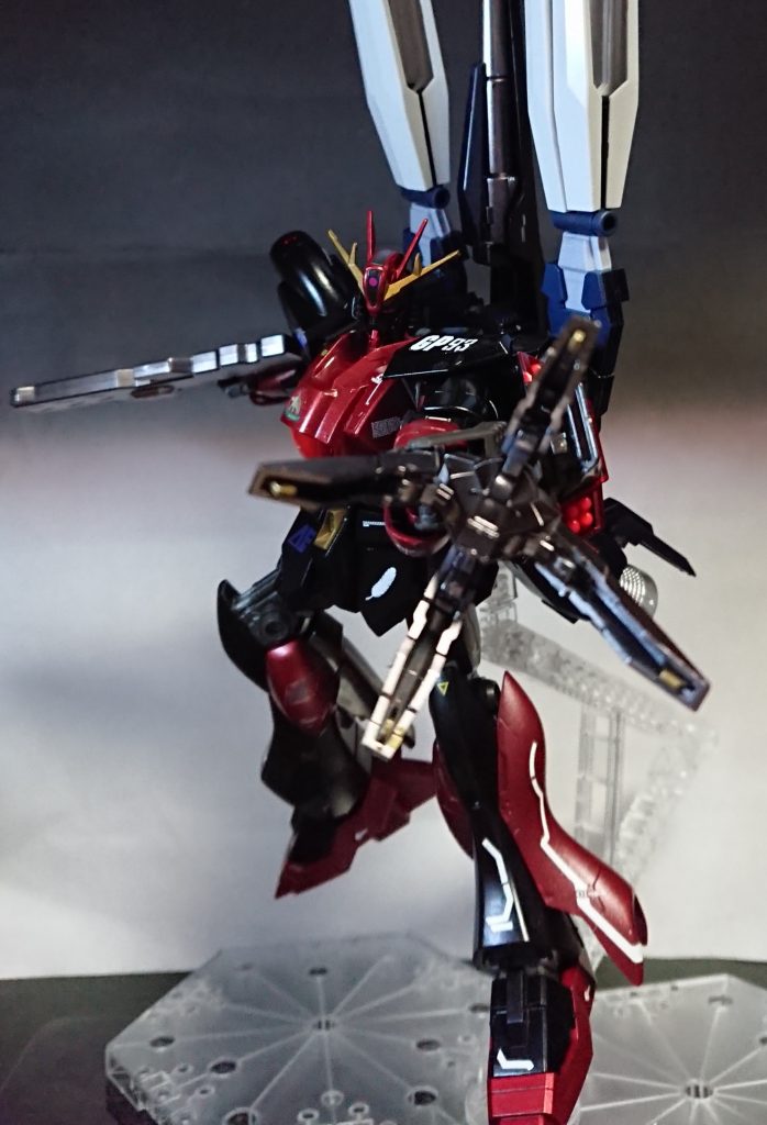クローはバンシィのアームドアーマーVNをイメージしてます。