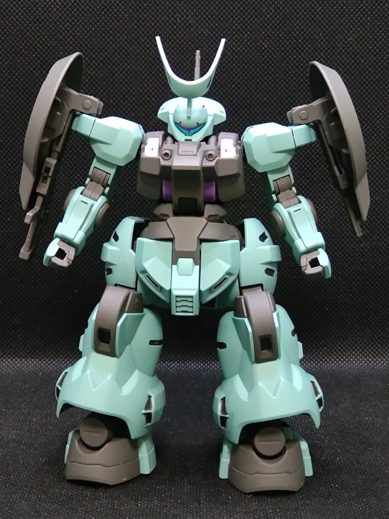 グエル専用機に続いて２体目のディランザなので、黒の部分塗装は筆でサクッと済ませました。