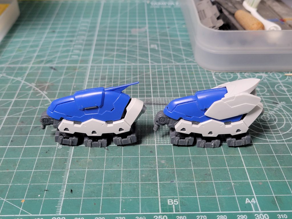 バックパック改修箇所アンテナ状の部分をカットしHGバルバトスルプスレクスの膝部分のパーツを取り付けました。