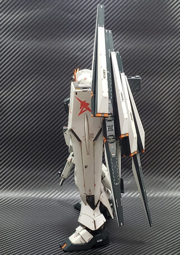 νガンダム　旧MG–4枚目/制作者：筆塗りの：こんぴ