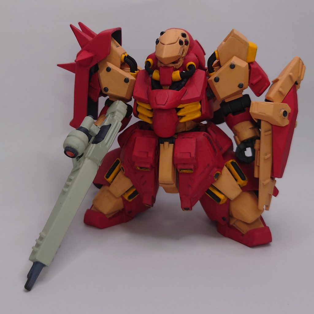 様々なキットを使用してSD体型でメッサーR02型を作りました。メッサーはギラドーガの再設計機なのでHGUCギラドーガやBB戦士サザビーなどジオン系パーツを意識して使うようにしました。