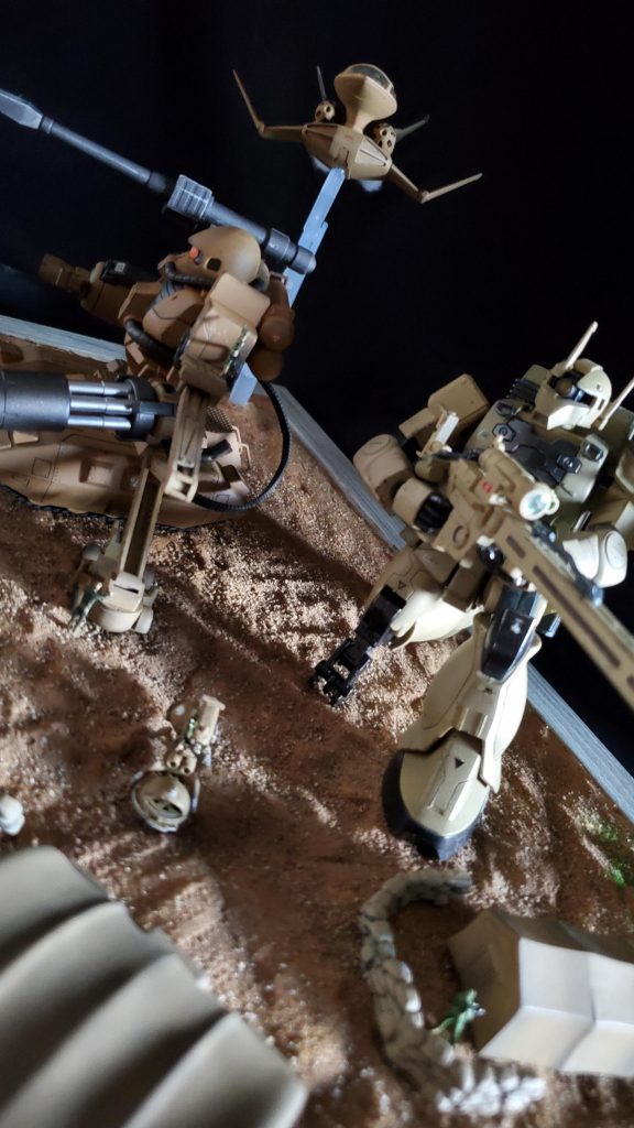 ワッパザ・人間　「自衛隊の人々」MGシャアザク2.0付属のリフト車輌などを使用してます。