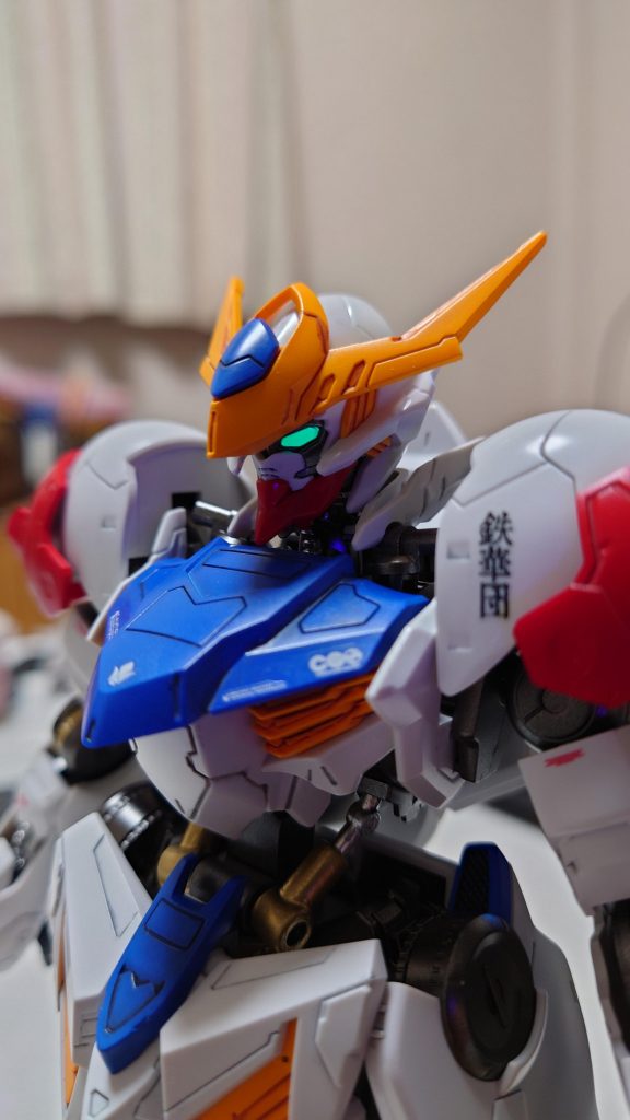 全塗装とスミ入れ後、まだツヤツヤCGSのマークはうっかり貼ったのですぐ剥がし💦