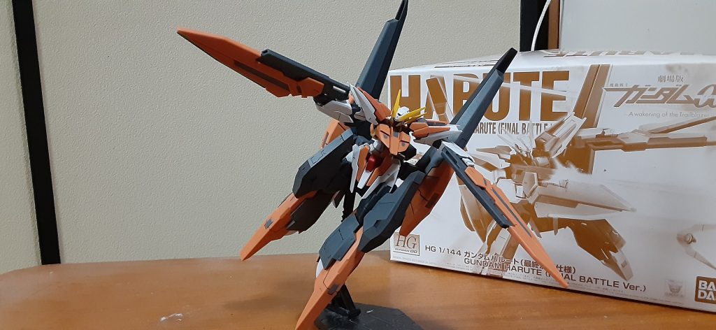 アンテナは少しシャープ化、ライフルとキャノンの合わせ目消ししてます。干渉が凄いからなかなかポージング大変