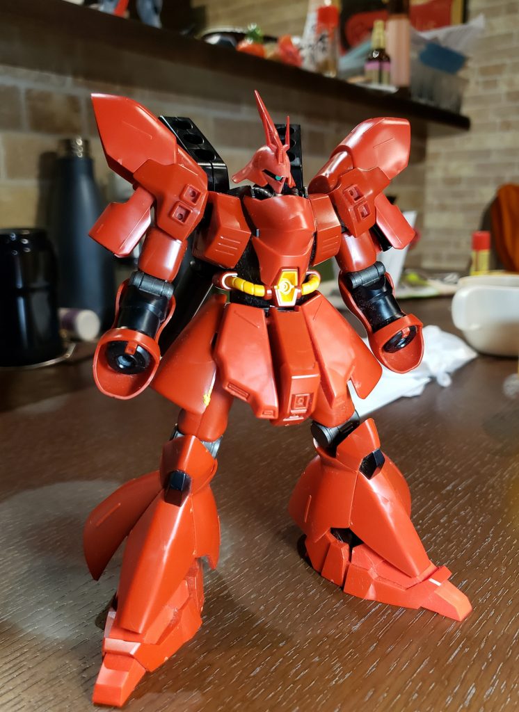 素組み◎いや思ってた以上にプロポーションが素晴らしいです。ディテールは寂しい感じですが、RGとの差別化ができててどっちもいいですね◎