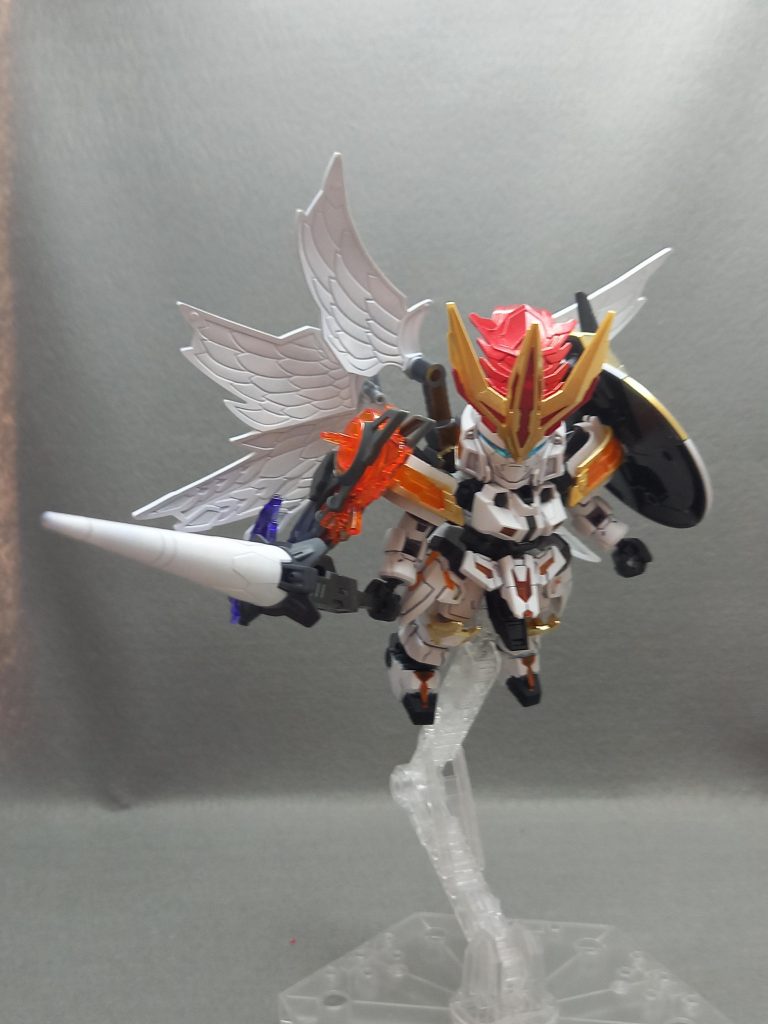 HGのインジャスティスウェポンのランス、シールドをトールギスに近づけ塗装しました✨