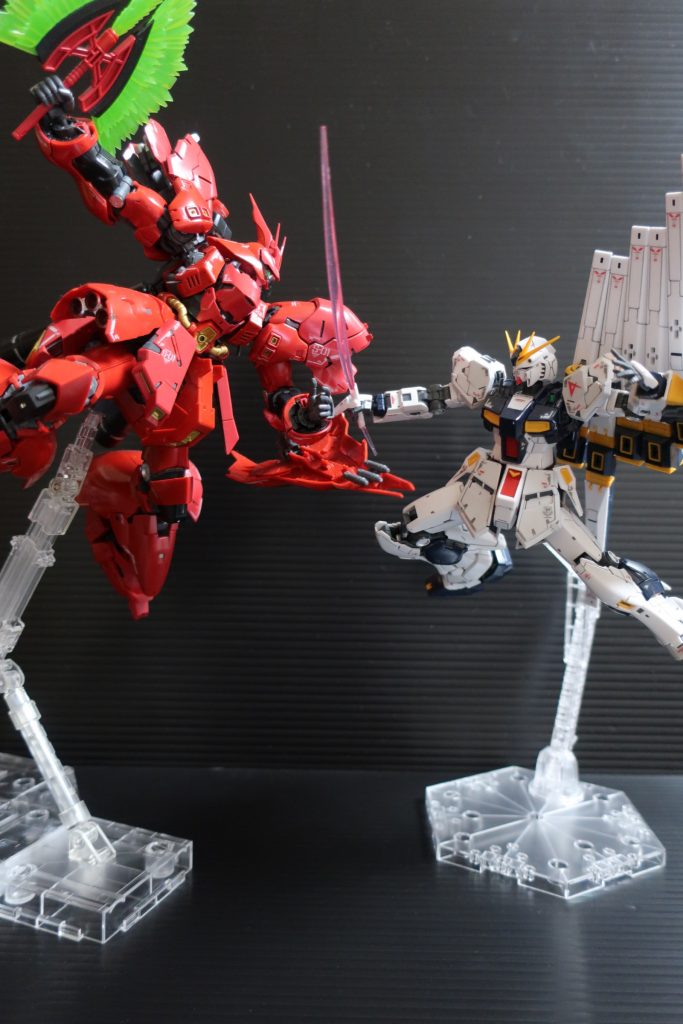 ガンダムプラモデルガンプラ RG ガンダムアーティファクト νガンダム