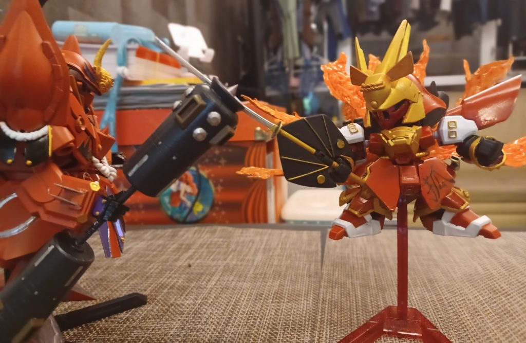 續十一……我的百鬼夜行的第11個是三大妖之一，九尾狐玉藻前連飛威(moon gundam 糸列試作機沙殺比)，九尾參考狐忍和陰陽師的氣尾巴😅😅. 第1個.滑鬼頭若殺驱後， 第2個.大鬼般若道拉士(ドラc，特拉傑),  第3個.鴉天狗劍舞飛荒， 第4個.夜叉邪炎將, 第5個.大天狗殺帝那, 第6個.山童自護號和 第7個是三大妖之一，妖怪之首之稱酒吞童子新安州， 第8個.青鷺火厄斗， 第9個.水虎古夫MS-07B 第10個是茨木童子赤殺驅(twilight axis 紅查古3改)–4枚目/制作者：@kcwong13002623