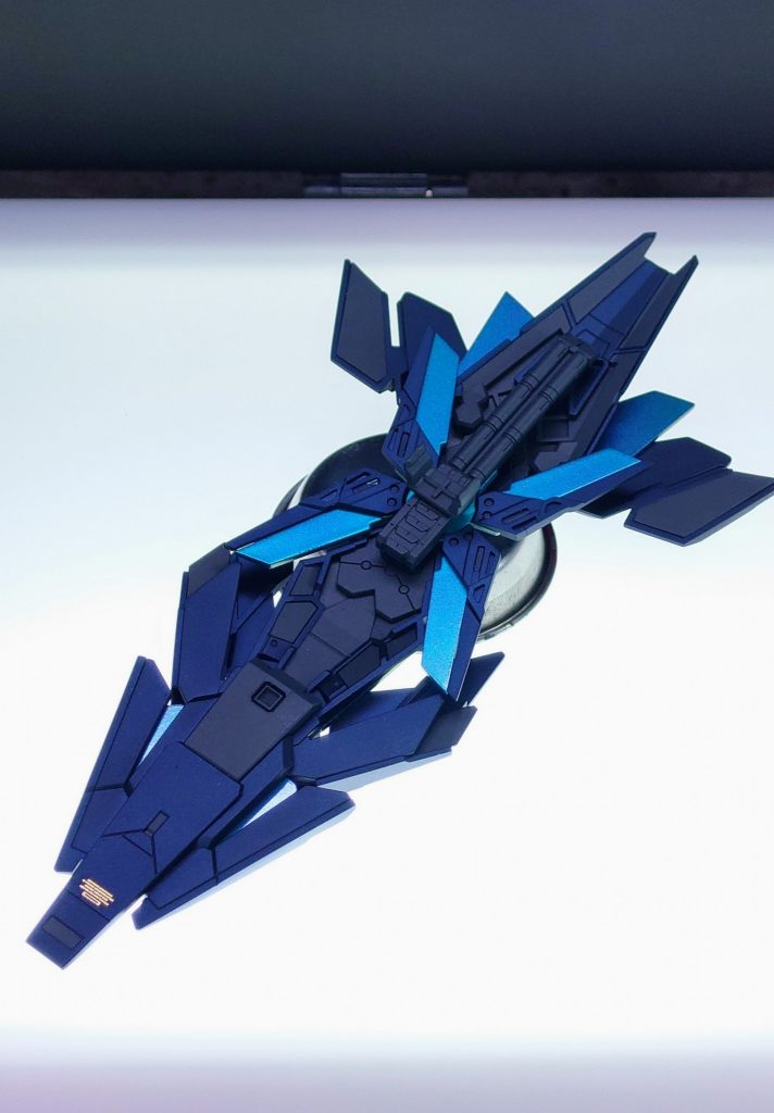 シールド裏もマスキングで塗り分け。