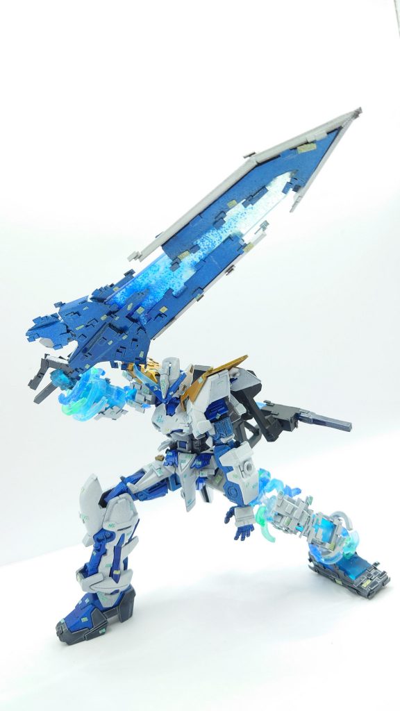 重そうな持ち方かっこいい😳