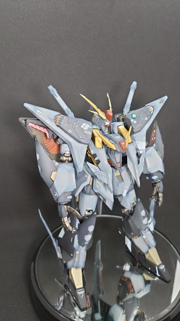 クスィーガンダム–3枚目/制作者：ノルン