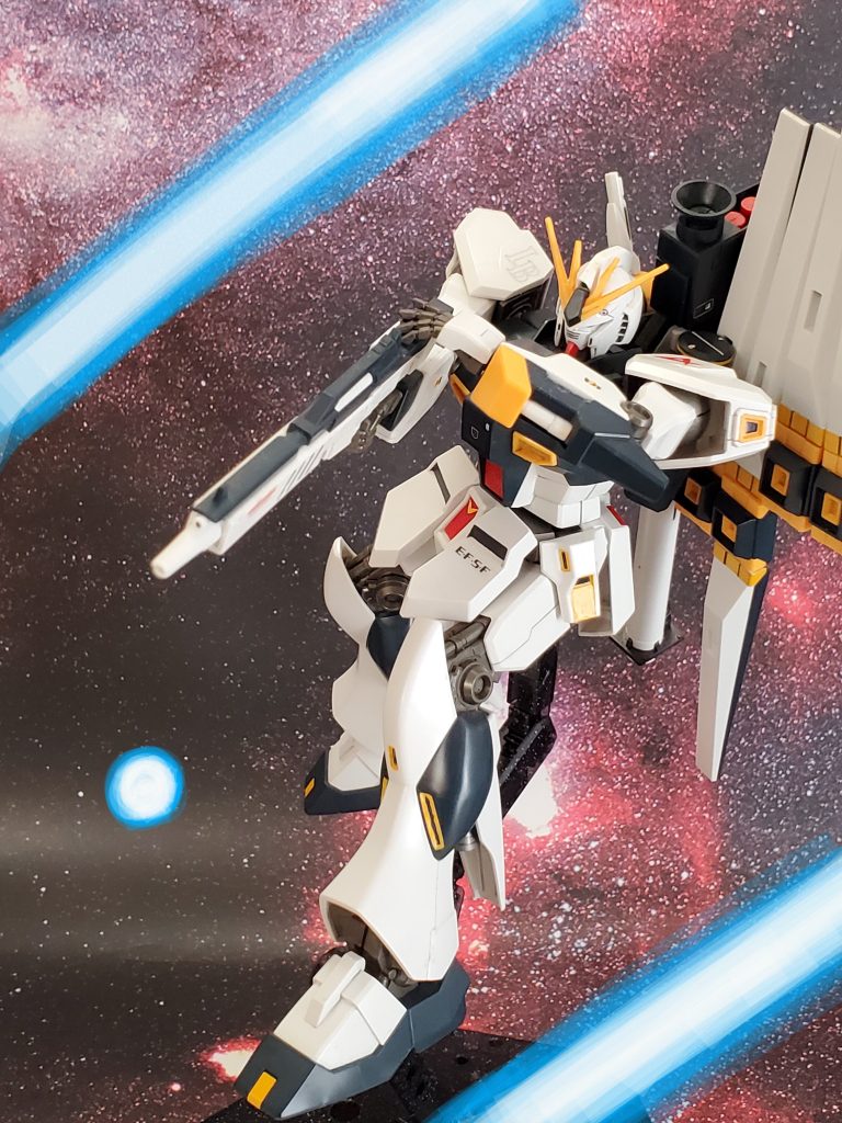 アムロのvガンダムがサザビーに迫る💨