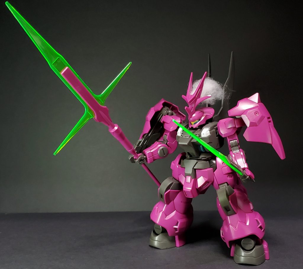 ビームパルチザンとビームトーチのビームを形成した状態にすれば余剰なしで飾れます。