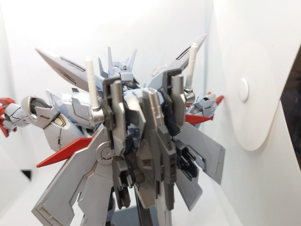 ベギルベウとルブリスのバックパックを無理やりくっつけました