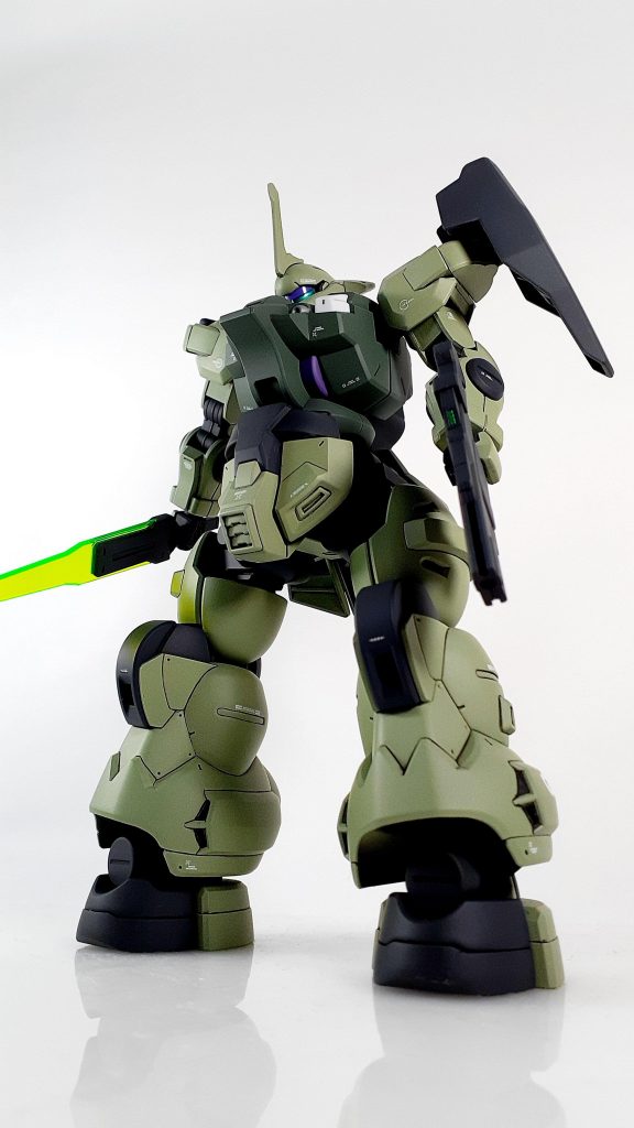 なんだかんだで専用機より量産機のほうが好みかも。制作動画も作りましたのでよかったらご覧ください! https://youtu.be/T0dbjYO2eZI もう一体ディランザ入手してきた(というか水星の魔女のキット、売り切れ続出でディランザしか売ってなかった)ので、時間見てディランザ・ソルにもしてみたいと思います☺