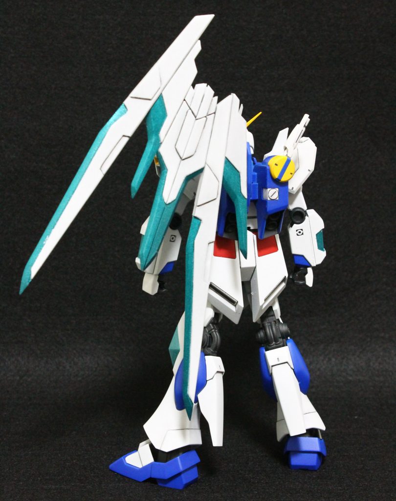 ソードビットはプラ板からのスクラッチです。6基それぞれが独立するほか、大型剣と双剣に組み換えることができます