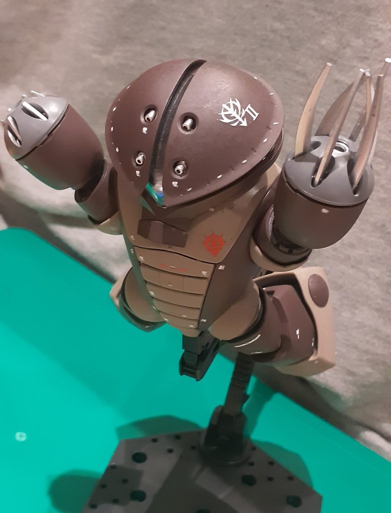 コーナーポストから～フライングボディアタック……！