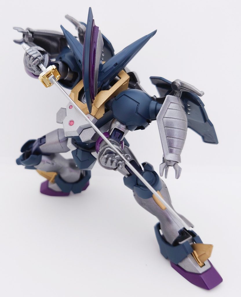 武器は拳と刀のみ。