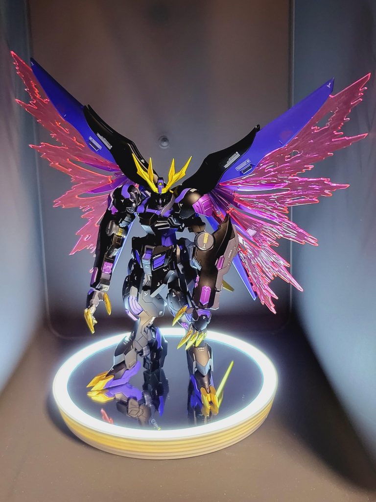 光の翼塗装ハゲを恐れてちゃんと接続してません。