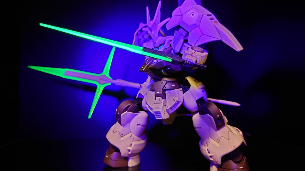 今のクリアパーツは何もせずとも綺麗に光って良い