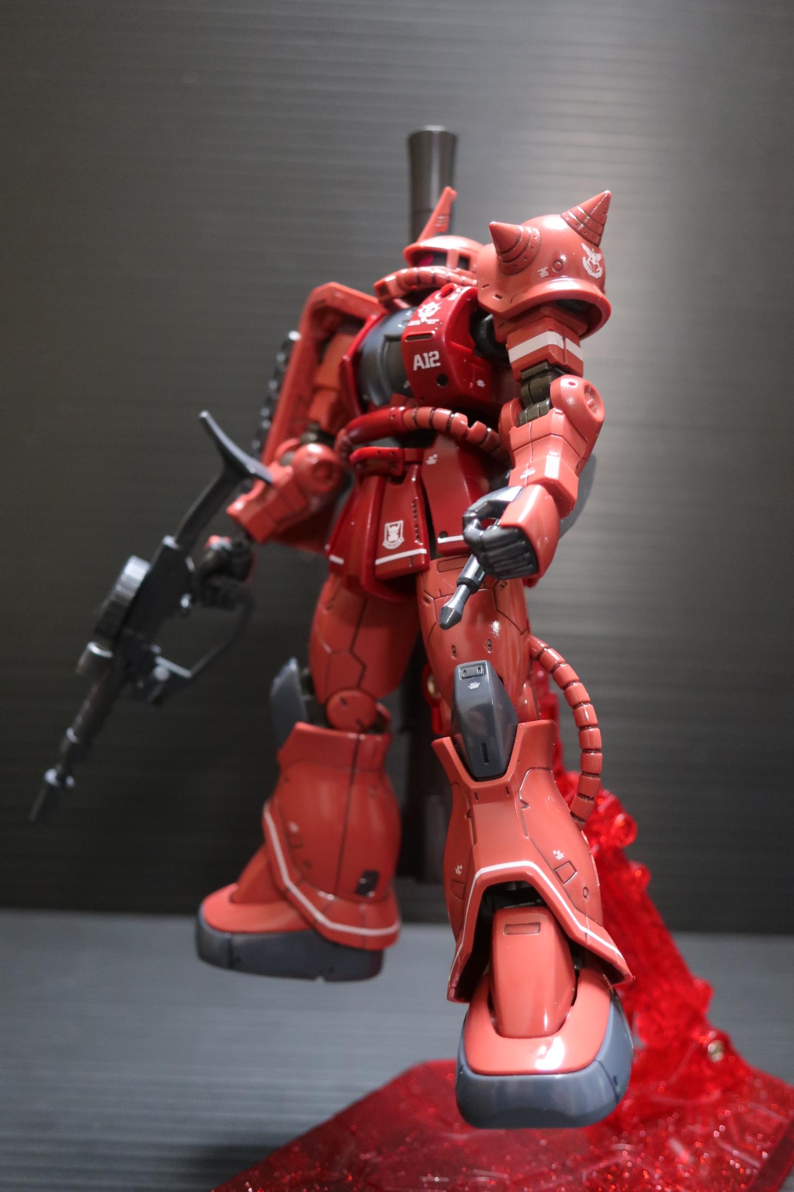 HG MS-06S シャア専用ザクⅡ 赤い彗星Ver.｜t_a_k_e_さんのガンプラ 