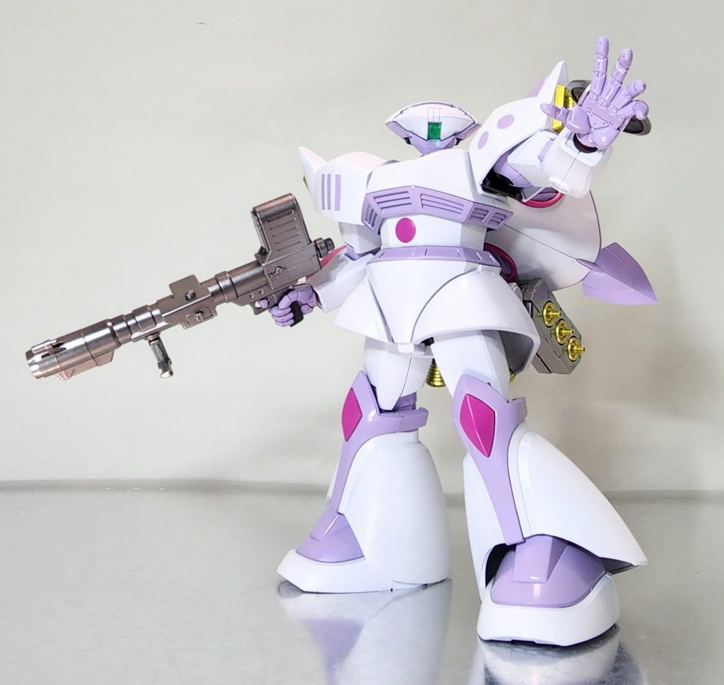 ビットの搭載は可能になったが、サイコミュユニットの小型化には至っていない