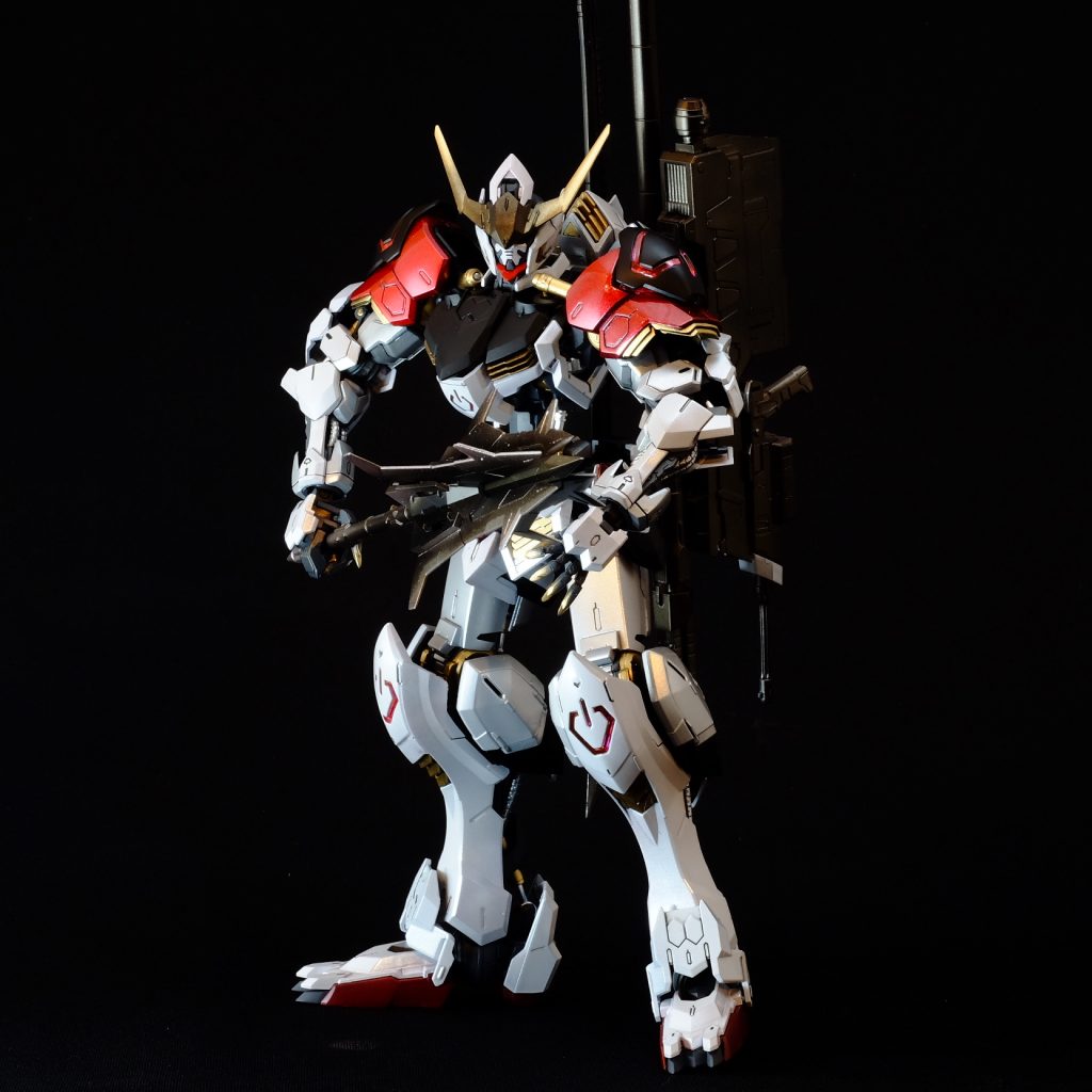 メイスも剣と同様の塗ったんですけど、やっぱり写真じゃ分かりづらいですね。