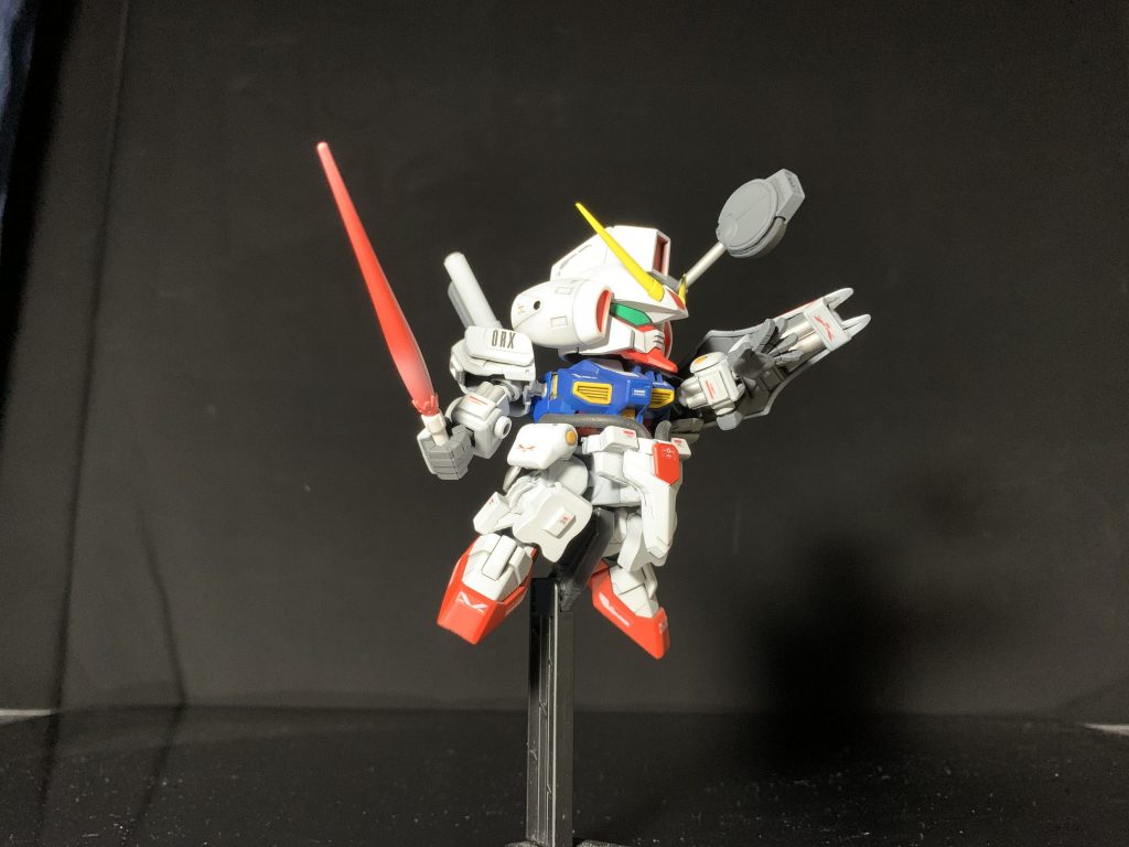 ビームサーベルも付属。