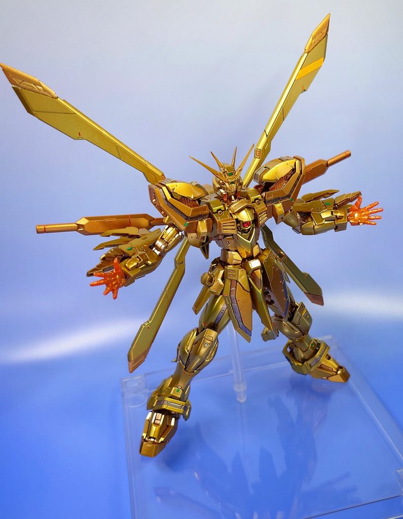 ゴールドにゴールドでグラデーション塗装、重厚感が増してると思います