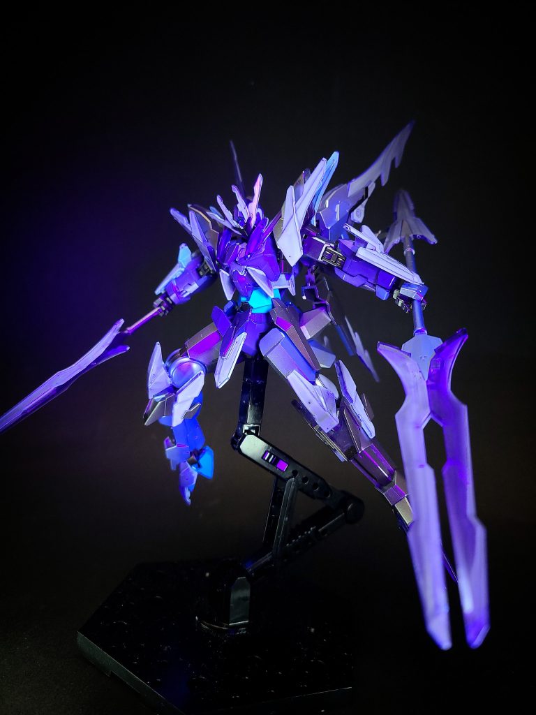 HG　トランジェントガンダムグレイシャー–9枚目/制作者：鈴木　克海